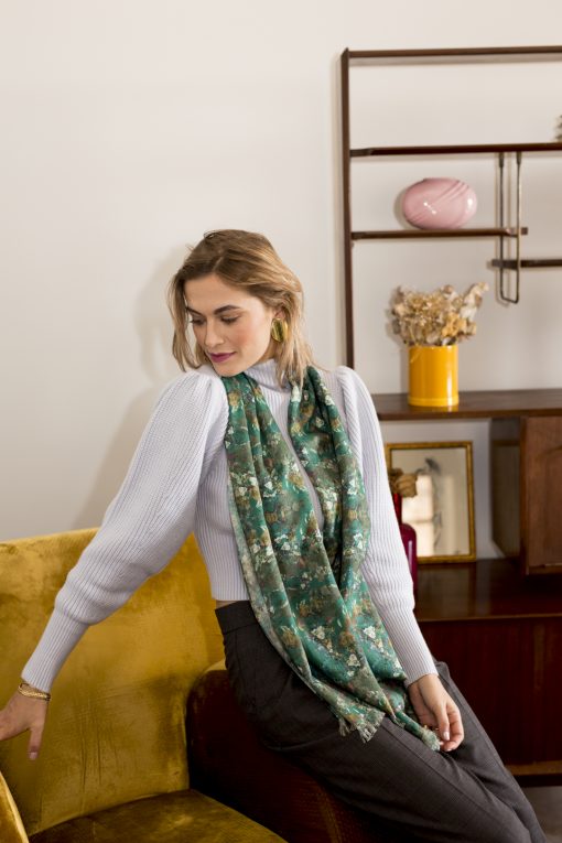 Verte silk wool women's scarf with fringe